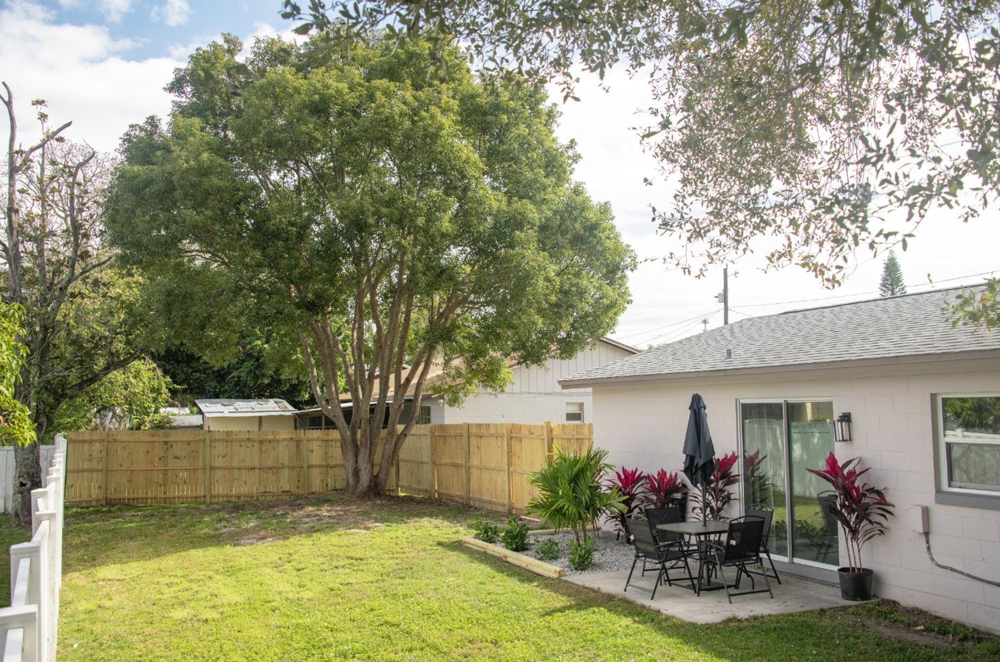 Buchanon Bungalows Орландо Экстерьер фото