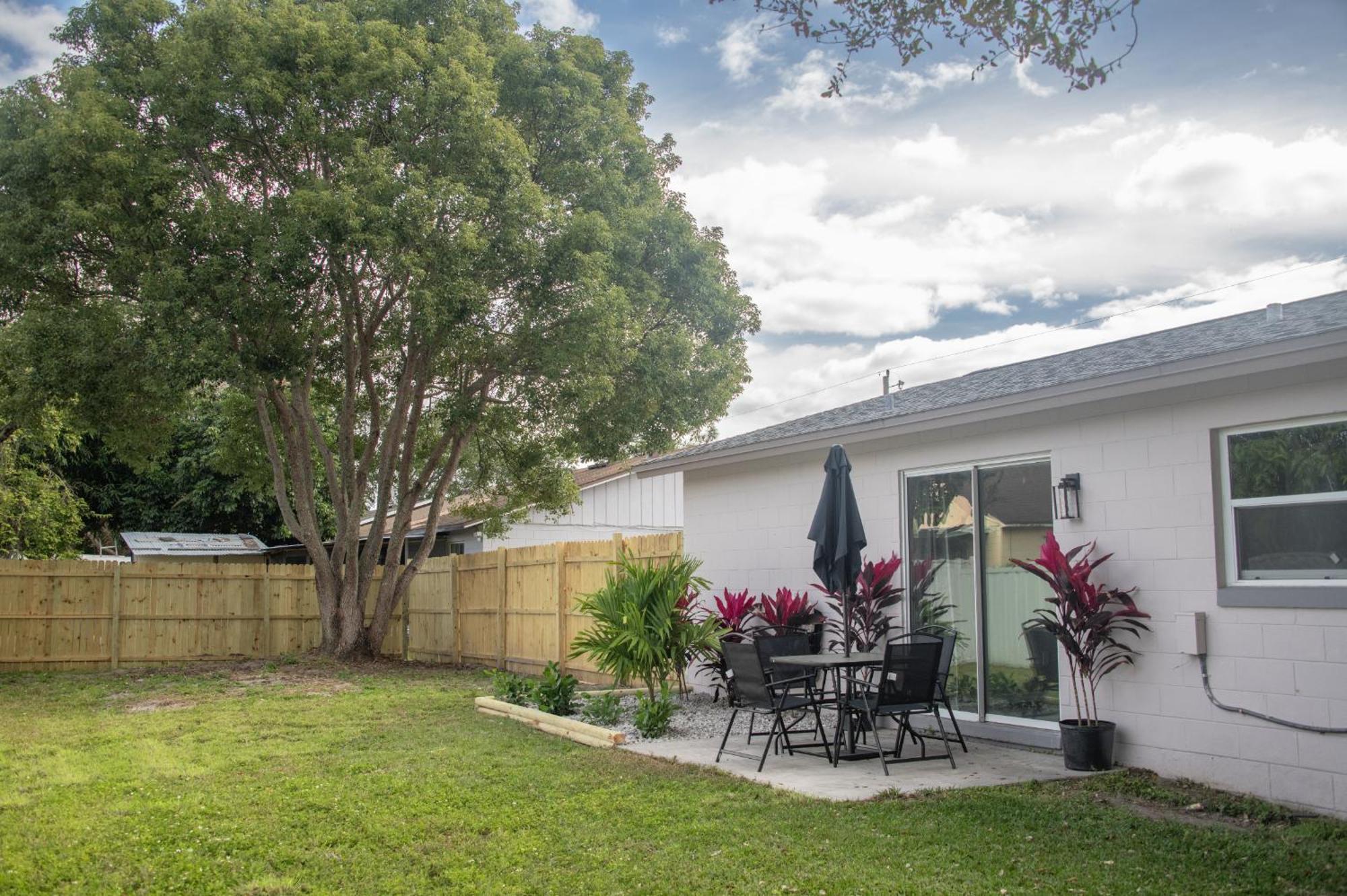 Buchanon Bungalows Орландо Экстерьер фото